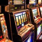 Perbandingan Antara Slot Online dan Slot Tradisional